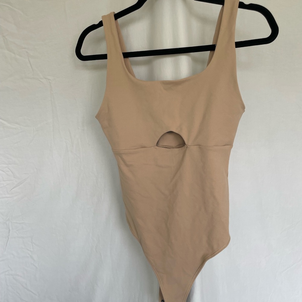 Abercrombie Women's Seamless Fabric Cutout Tank Bodysuit Beige